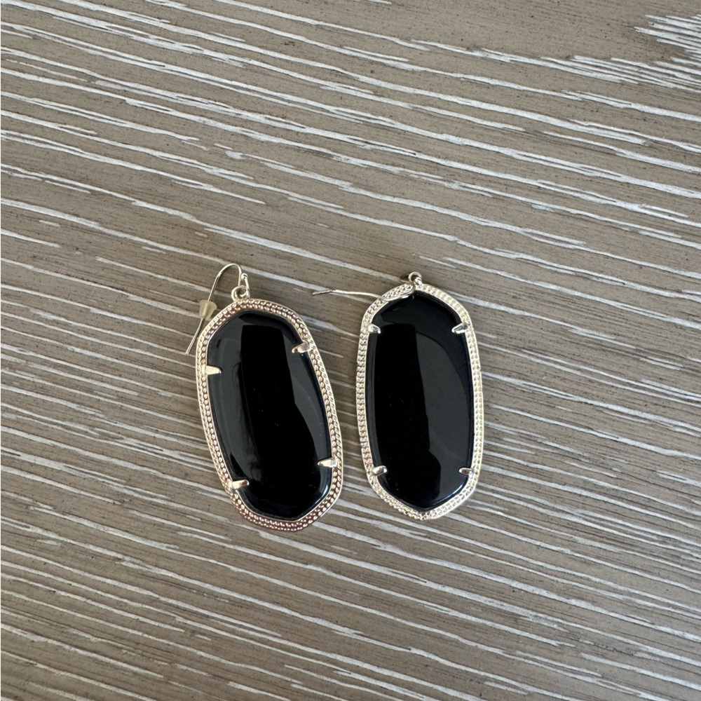 Kendra Scott Danielle Earrings